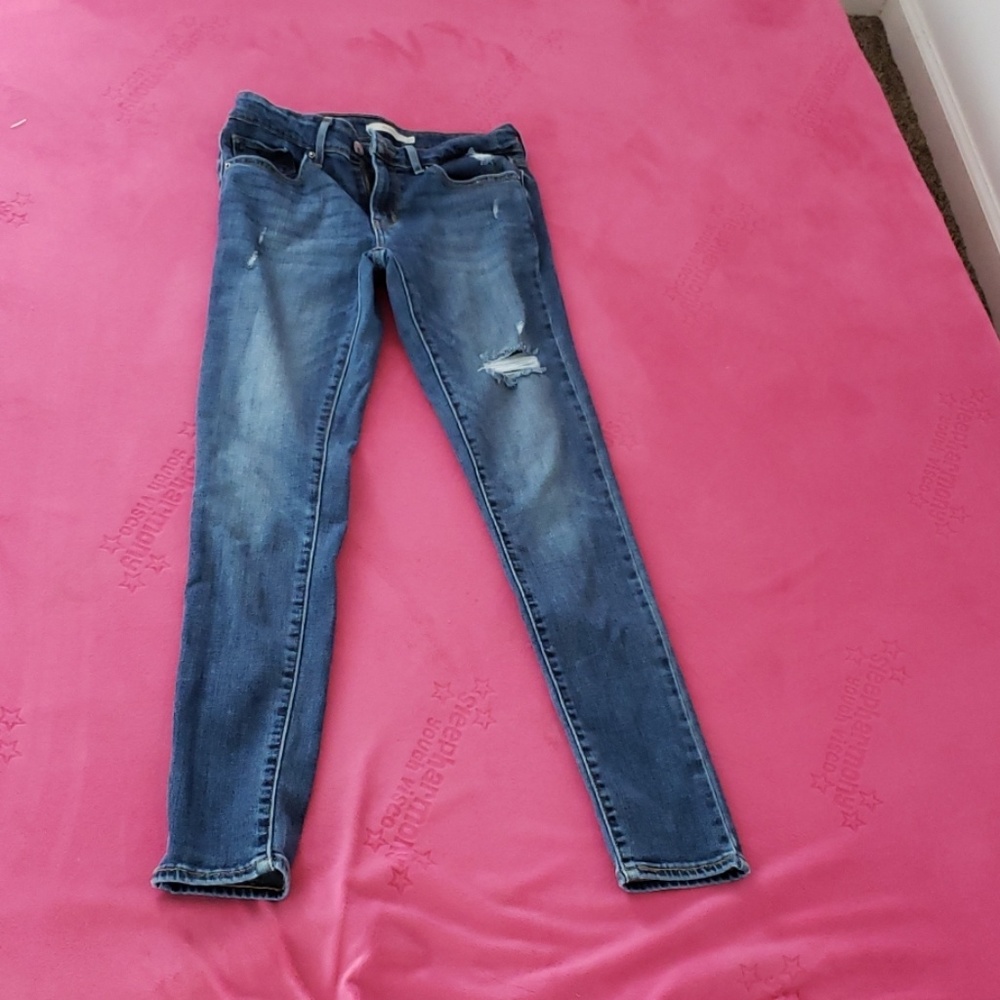 Dark Blue Levi's Jeans